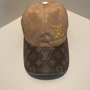 Louis Vuitton Brown Cream Monogram Hat with Gold Logo! Size (6.5) medium